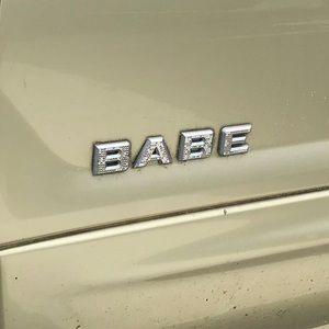 Meet your Posher, Claudia